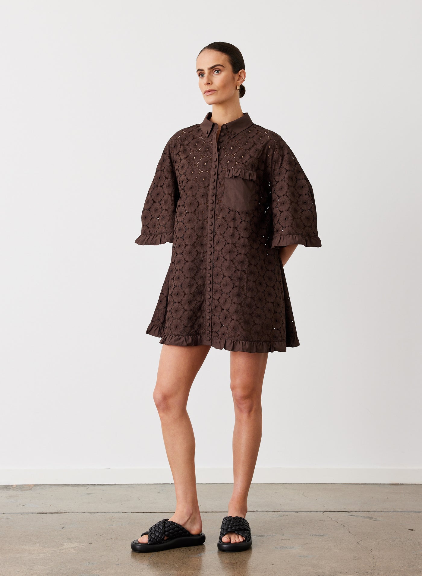ANNA COTTON BROIDERIE SHIRT DRESS | CHOCOLATE