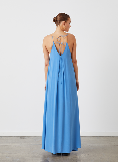 ISOBEL SILK TRAPEZE MAXI DRESS | SANDWASH CERULEAN