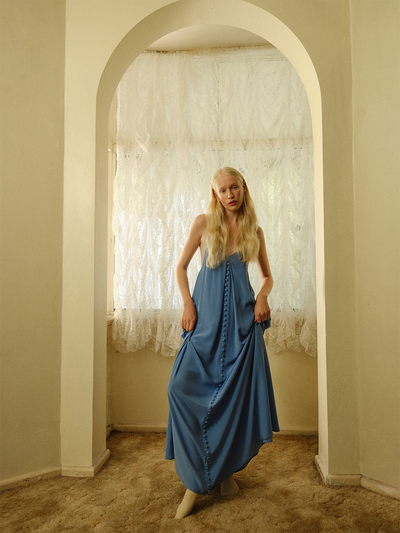 ISOBEL SILK TRAPEZE MAXI DRESS | SANDWASH CERULEAN