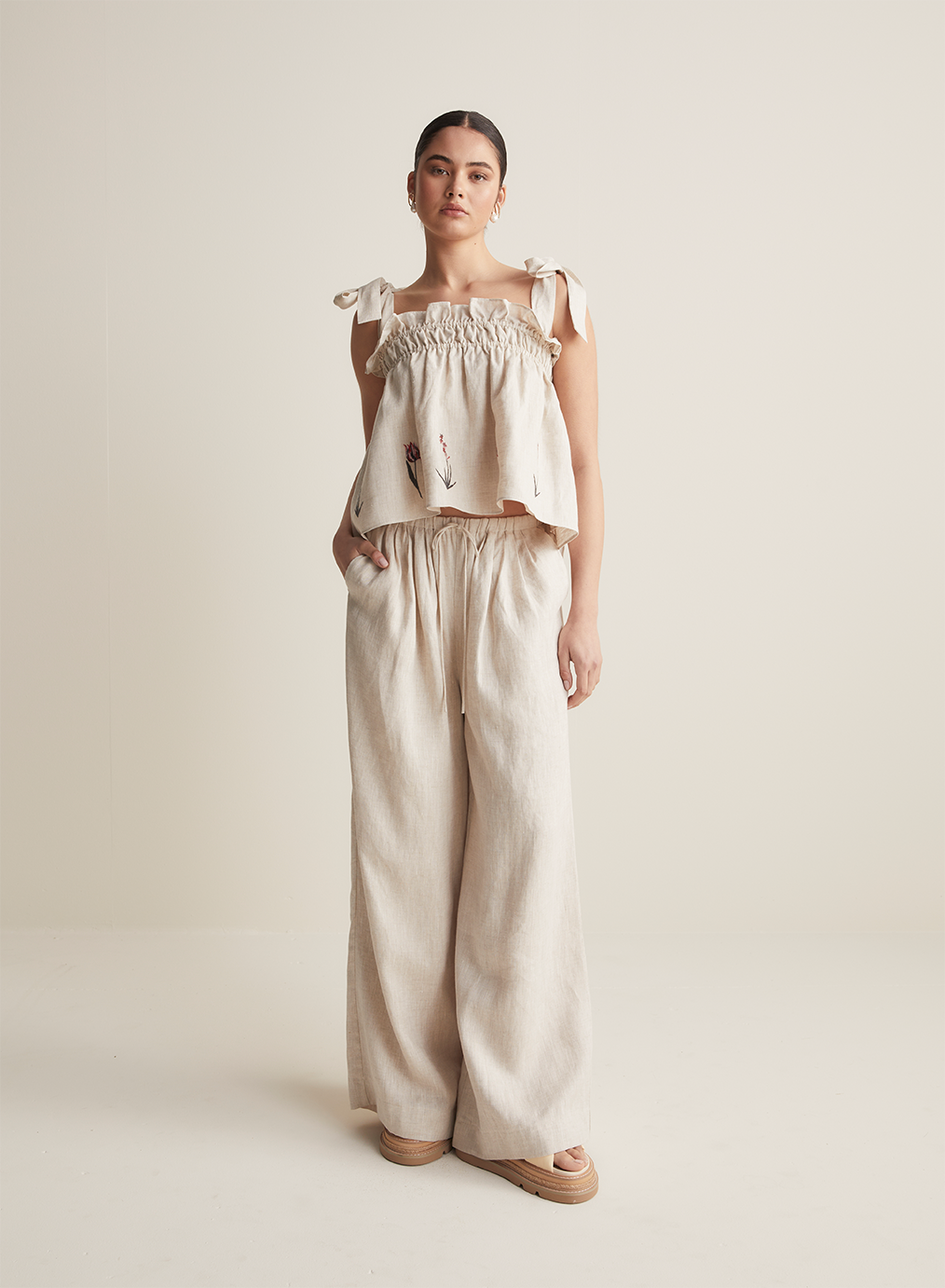 Anaïs Linen Embroidery Top