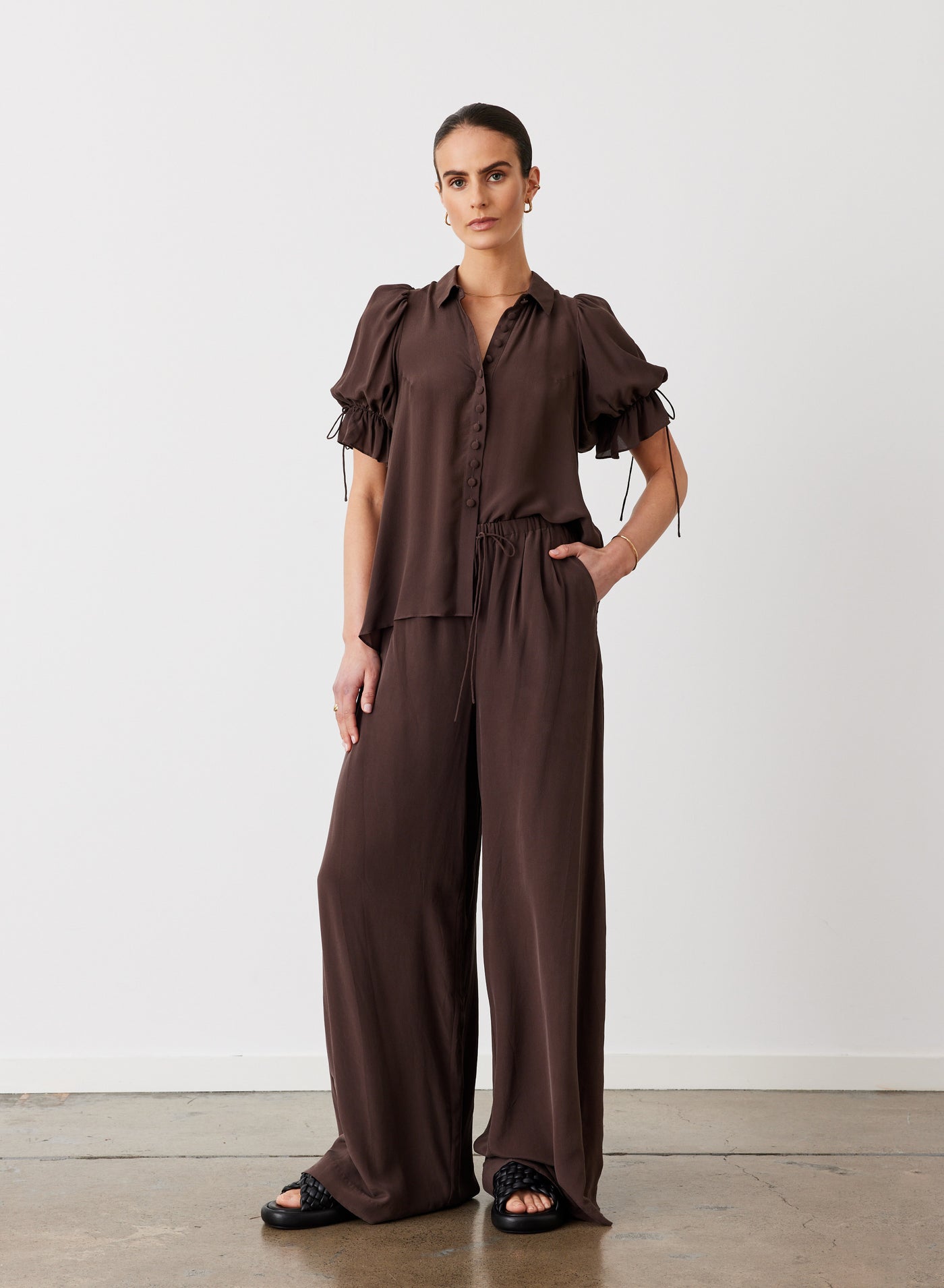 SARA SILK SHIRT | CHOCOLATE