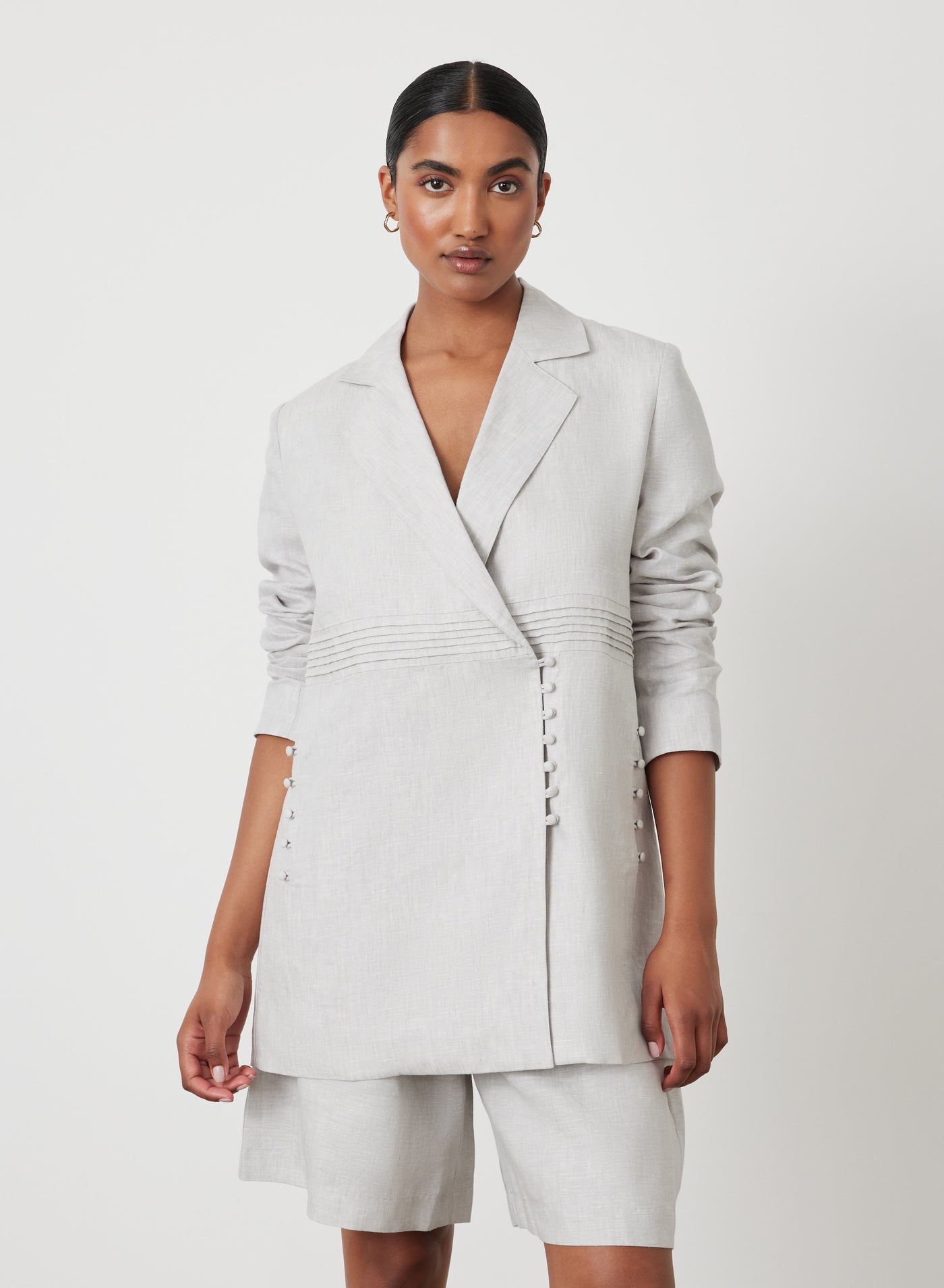 LUCIA LINEN BERMUDA SHORT | MOON