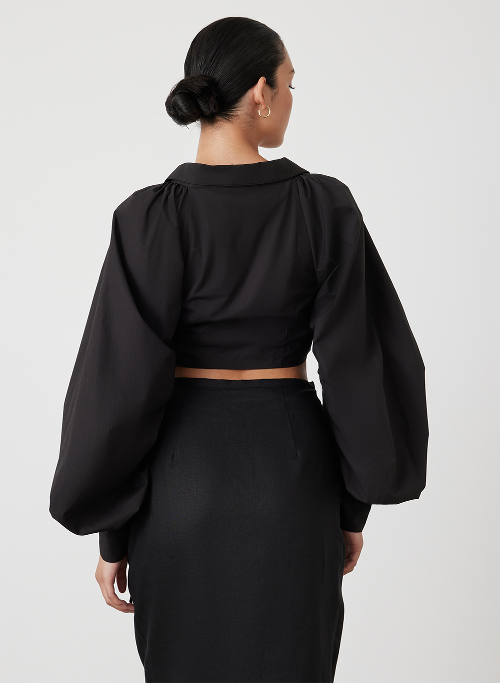 PHOEBE ORGANIC COTTON WRAP TOP | BLACK