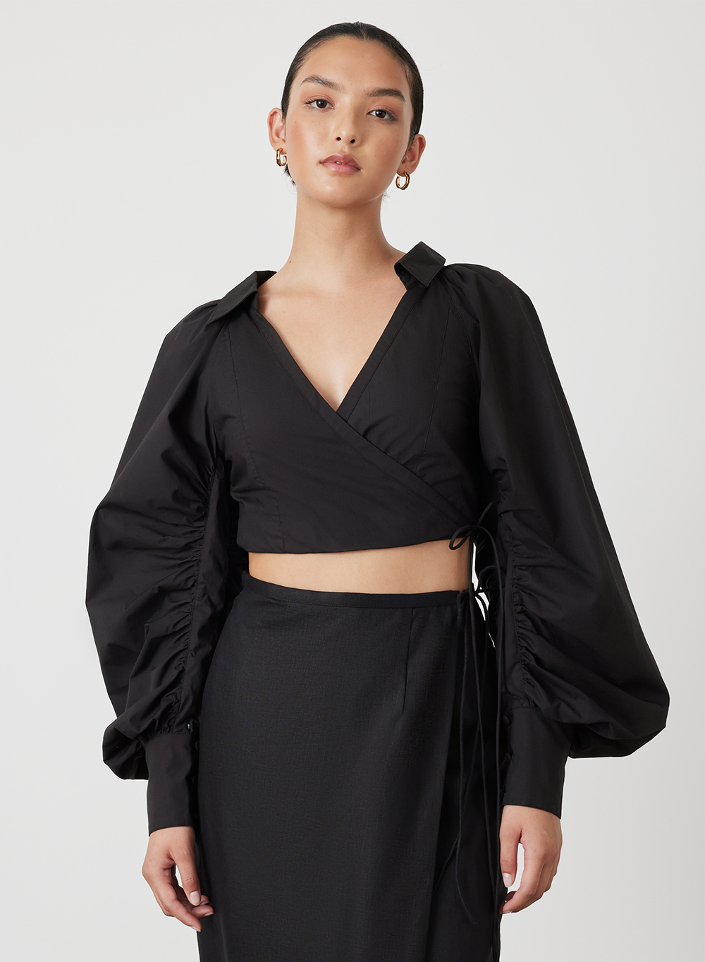 PHOEBE ORGANIC COTTON WRAP TOP | BLACK