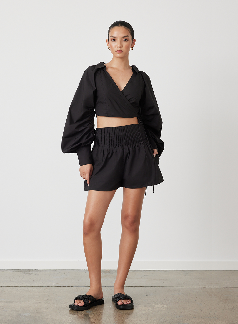 PHOEBE ORGANIC COTTON WRAP TOP | BLACK